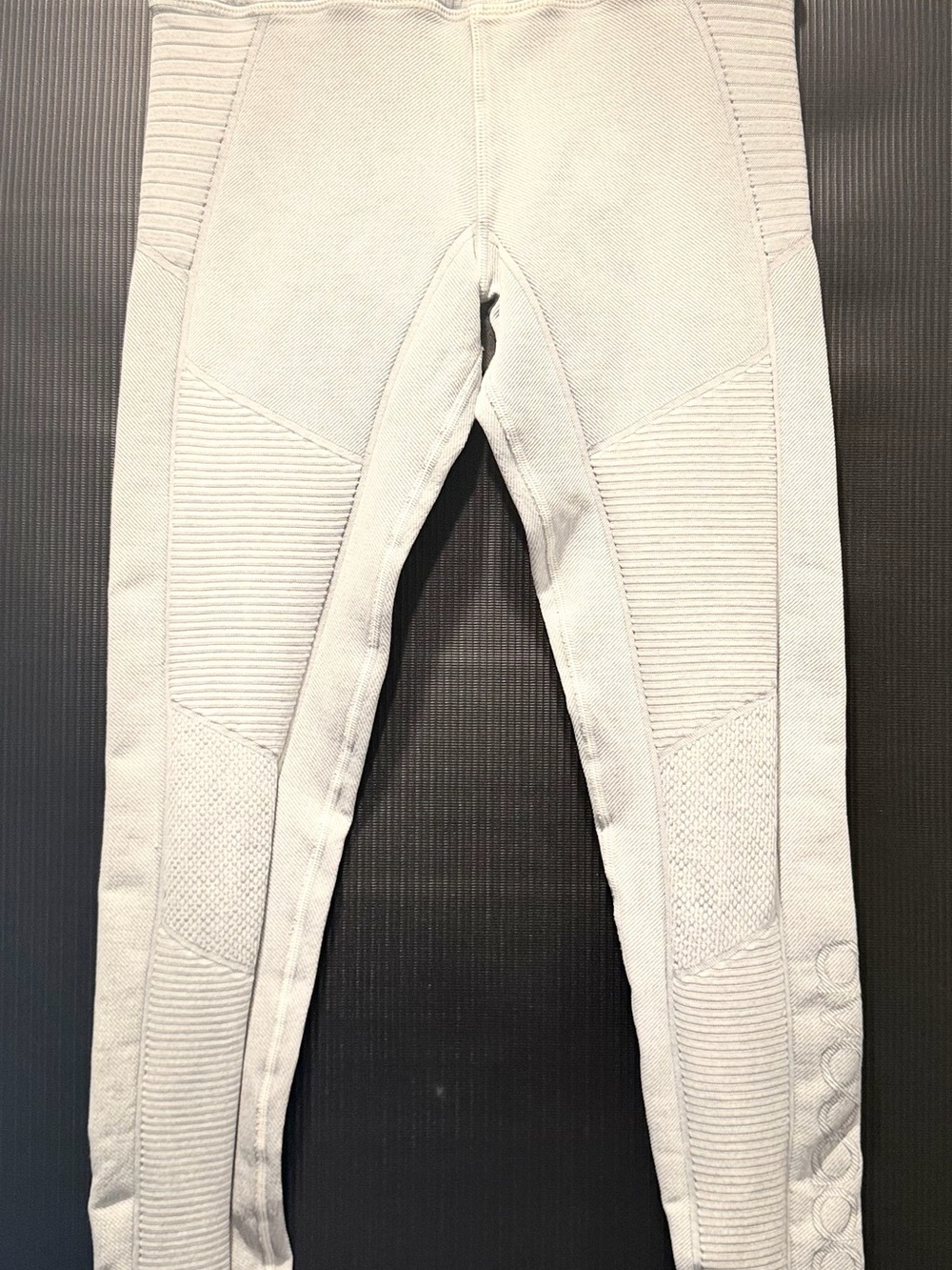 Woman’s Ribbed Panel Joggers - White